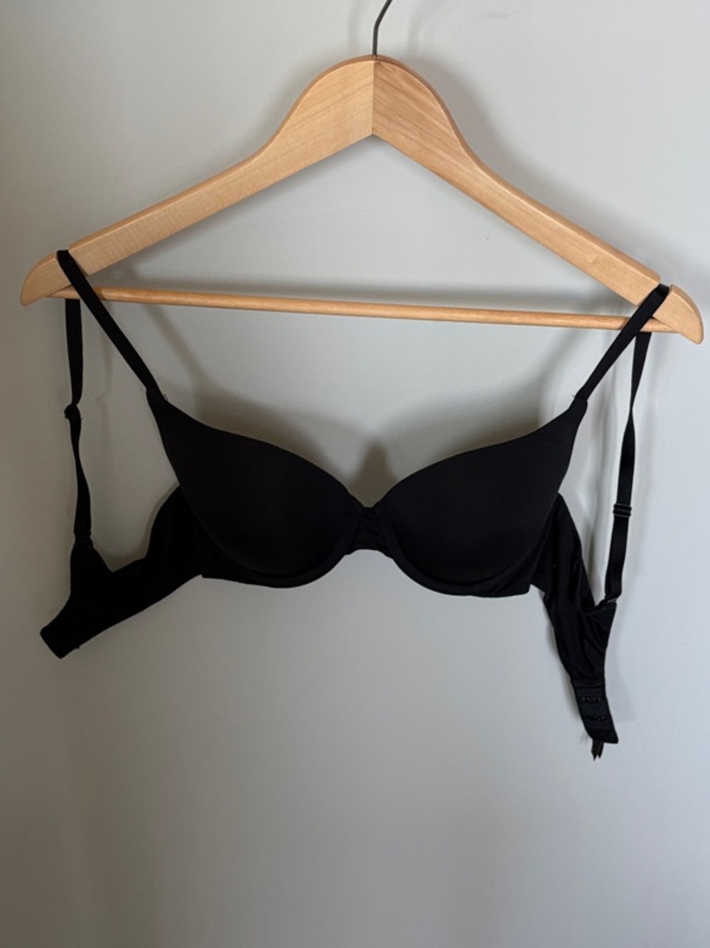 Victoria's Secret Black T-Shirt Bra